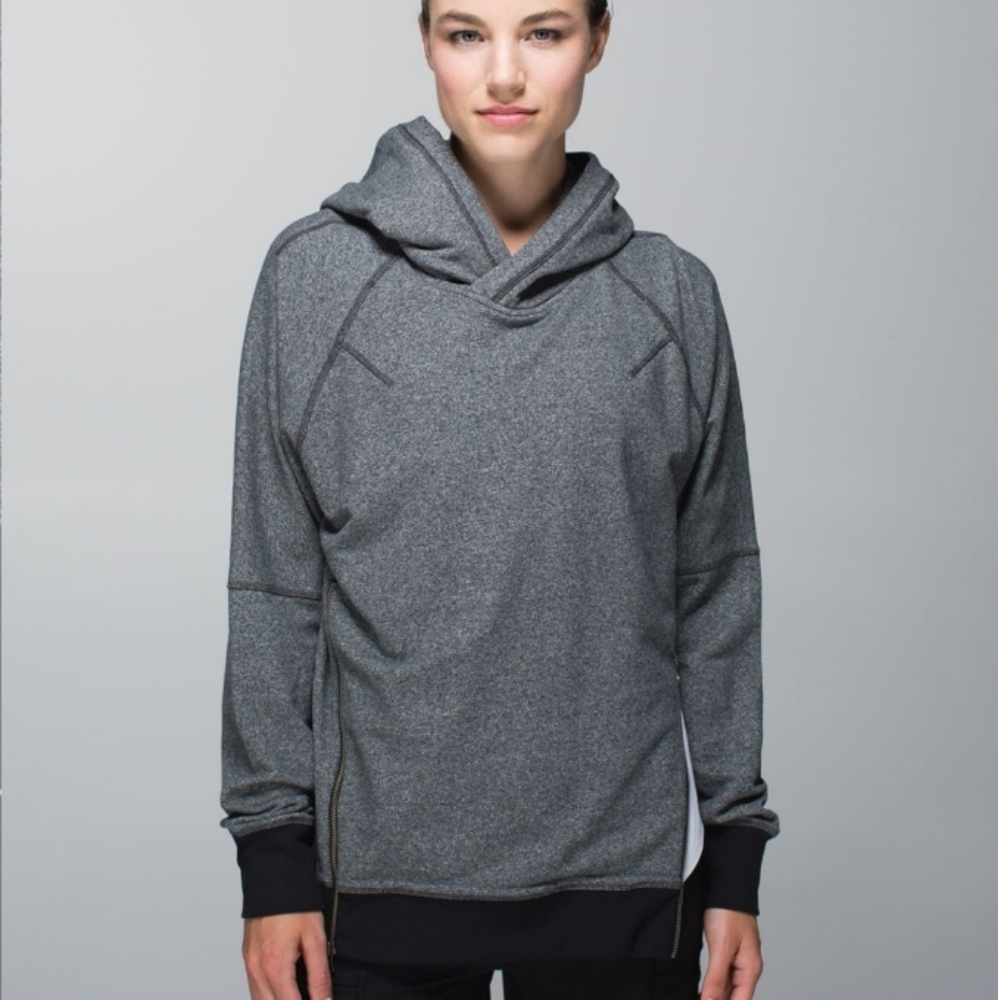 Lululemon Womens Om And Roam Pullover Gray Hoodie